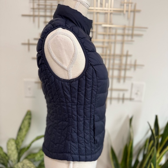 Navy Love Tree M ultra light weight Puffer Vest - Picture 3 of 6